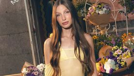 Mirá el look de&nbsp;Yami Safdie.