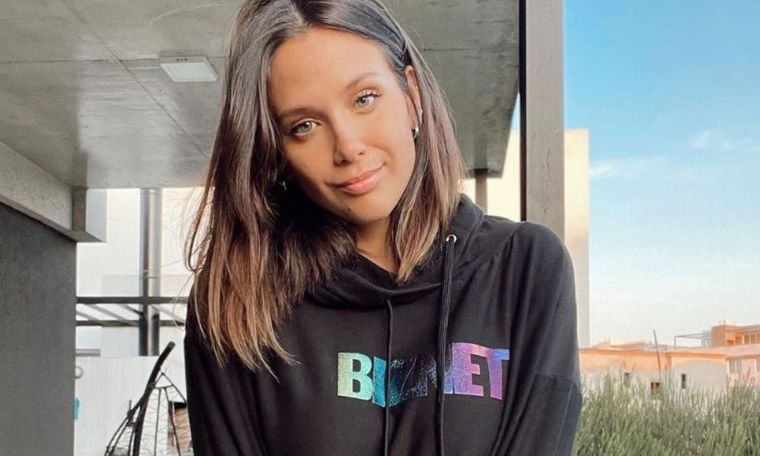 Barbie Vélez se anima a los mejores looks juveniles. Foto: Instagram.