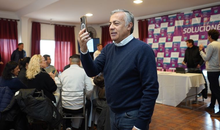 Alfredo Cornejo comenzó una etapa más propositiva en la campaña. Foto: Prensa Cambia Mendoza