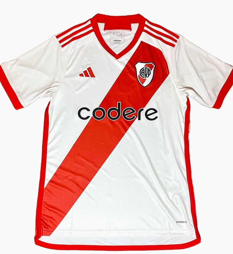 La supuesta nueva camiseta de River: ¿será así? Foto: Footy Headlines