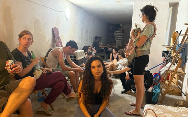 Misiles desde Irán: Israel activa defensa aérea y pide a la población reza.