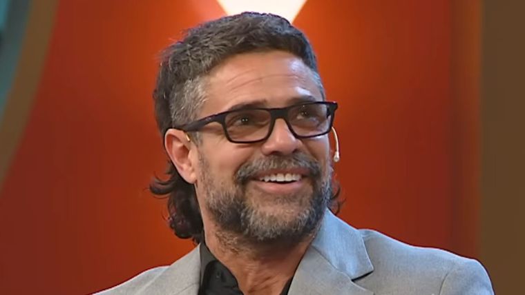 Luciano Castro en medio de la tormenta.&nbsp;