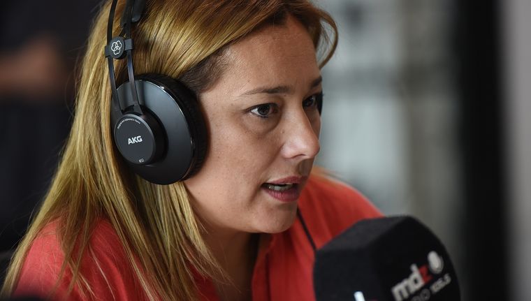Adriana Cano en los estudios de MDZ Radio Foto: Walter Moreno/Mdz
