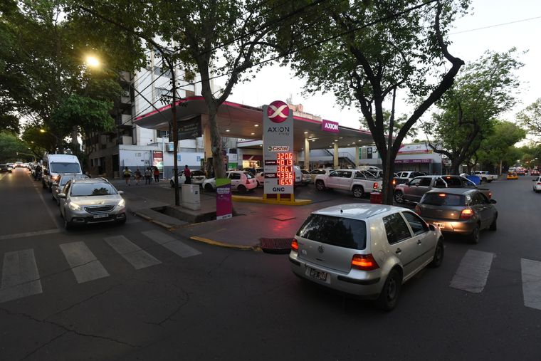 Axion de Perú y Gutiérrez, Ciudad de Mendoza. Foto: Maximiliano Ríos/MDZ