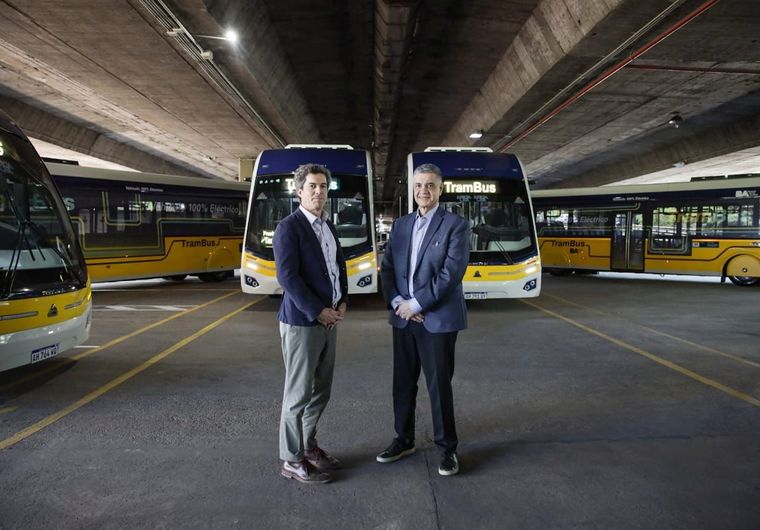 Jorge Macri estuvo presente en la presentación del Trambus.