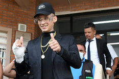 “Llevaron a la cárcel a un pibe que solo sabe defenderse con rimas”, posteó L-Gante. Foto: NA “Llevaron a la cárcel a un pibe que solo sabe defenderse con rimas”, posteó L-Gante. Foto: NA