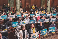 Bloque del Frente de Todos de la legislatura porteña muestra su apoyo a Cristina Fernández de Kirchner Bloque del Frente de Todos de la legislatura porteña muestra su apoyo a Cristina Fernández de Kirchner