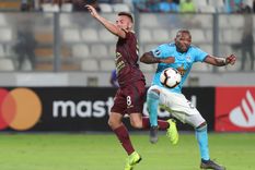 Angelito González, en acción ante Sporting Cristal. Foto: Archivo Angelito González, en acción ante Sporting Cristal. Foto: Archivo