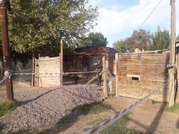 Domicilio donde fue perpetrado el crimen de la joven Foto: Cristian Minich/MDZ