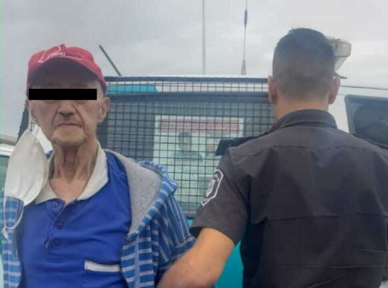 El acusado, en manos de la Policía. Foto: Gentileza