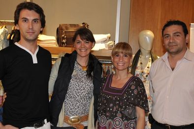 MDZol | Anfitriones, colaboradores e invitados: Lucas Sánchez Riesco, la diseñadora Lorena Arias, Soledad Moll, de MDZ, y Adrián Rivero. Foto: Gerardo Gómez/MDZ