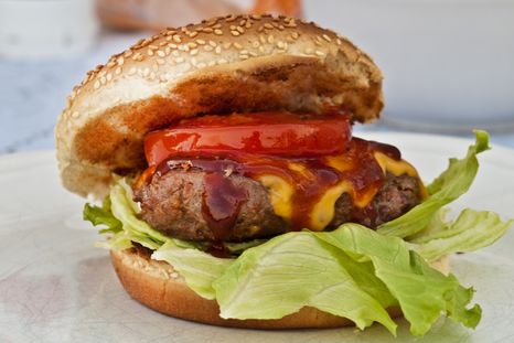 ¡La descubrimos! Una de las mejores hamburguesas del mundo no está en Estados Unidos ni es de McDonalds