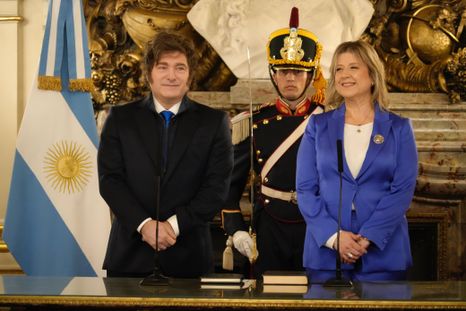 El presidente Javier Milei y su nueva ministra de Seguridad, Alejandra Monteoliva. El presidente Javier Milei y su nueva ministra de Seguridad, Alejandra Monteoliva.