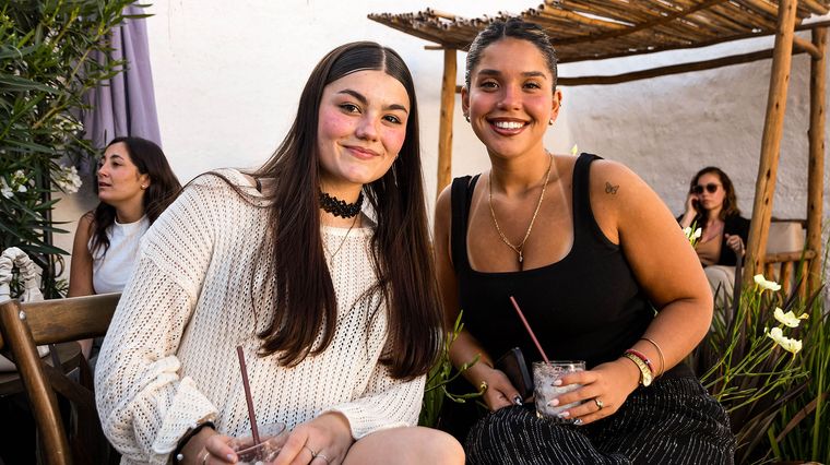 Sofía Padín y Aldana Abdala. Sofía Padín y Aldana Abdala.