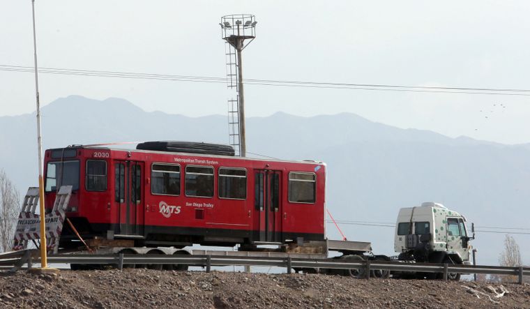 El Gobierno continúa inyectando fondos para financiar la obra de ampliación del Metrotranvía. Foto: Prensa Gobierno de Mendoza