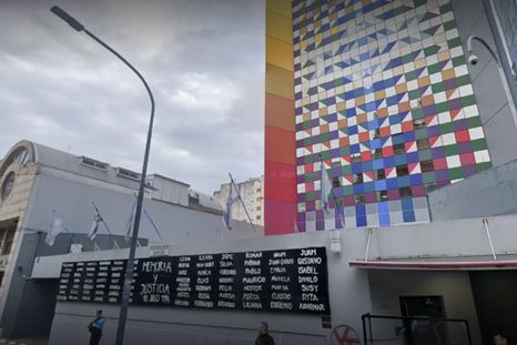 El edificio de la DAIA - AMIA. El edificio de la DAIA - AMIA.