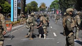 Soldados de Estados Unidos deteniendo personas en Los Ángeles. Foto EFE Soldados de Estados Unidos deteniendo personas en Los Ángeles. Foto EFE
