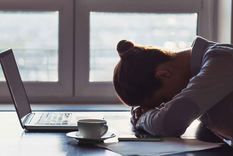 La inteligencia artificial se consulta hasta para cuestiones personales, por lo que se deben tomar precauciones y poner límites en pos de la salud mental. Foto: Shutterstock