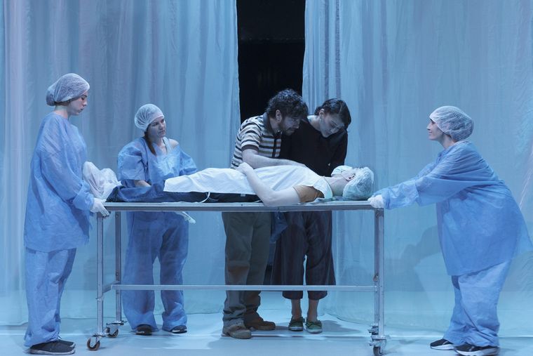 La obra está basada en la experiencia personal del autor, quien recibió un trasplante de hígado cuando tenía apenas un año y medio. La obra está basada en la experiencia personal del autor, quien recibió un trasplante de hígado cuando tenía apenas un año y medio.