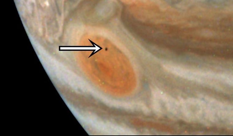 La misión Juno de la NASA capturó estas vistas de Júpiter durante su 59º sobrevuelo cercano al planeta gigante. Foto: Dpa.