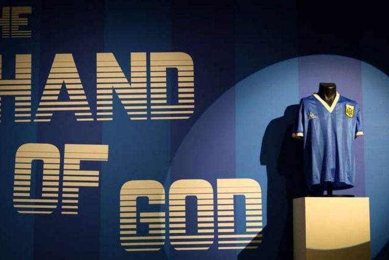 La subasta por la camiseta de Maradona llegó a su fin.
