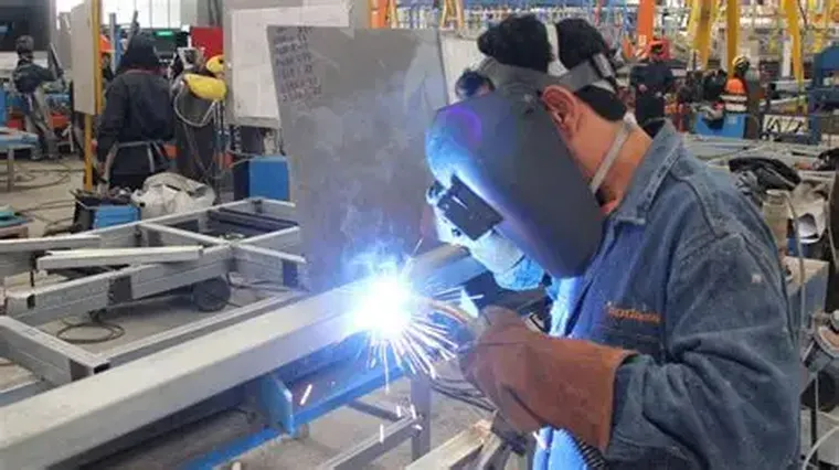 La industria argentina enfrenta una discusión clave: cómo sostener capacidades productivas. La industria argentina enfrenta una discusión clave: cómo sostener capacidades productivas.