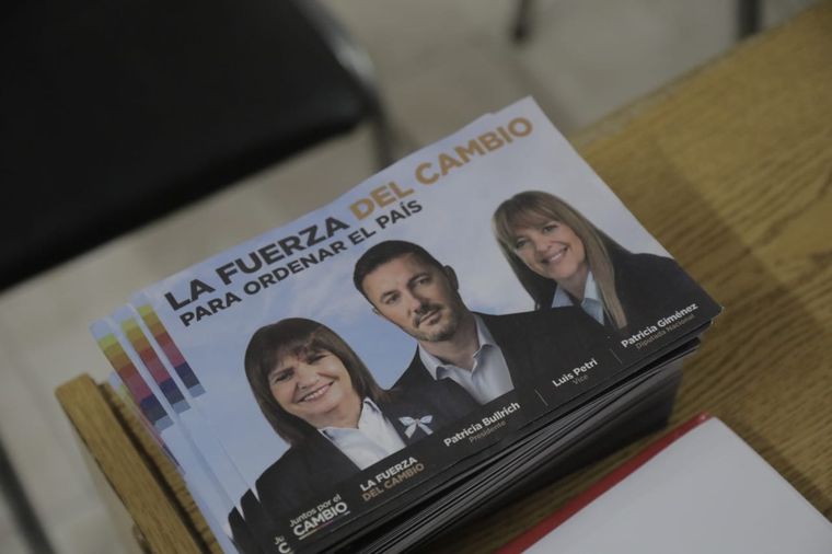 La boleta de Patricia Bullrich, Luis Petri y Patricia Giménez Foto: Twitter @PGimenezDC
