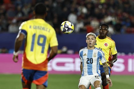 Gianluca Prestianni, delantero del Benfica, dejó una frase picante para los chilenos tras la clasificación a la final del Mundial Sub 20. Gianluca Prestianni, delantero del Benfica, dejó una frase picante para los chilenos tras la clasificación a la final del Mundial Sub 20.