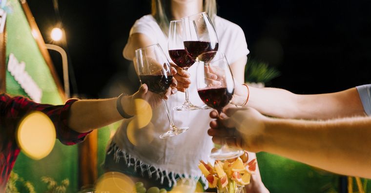 Que nunca falte un brindis con un buen vino argentino. Foto: Gentileza