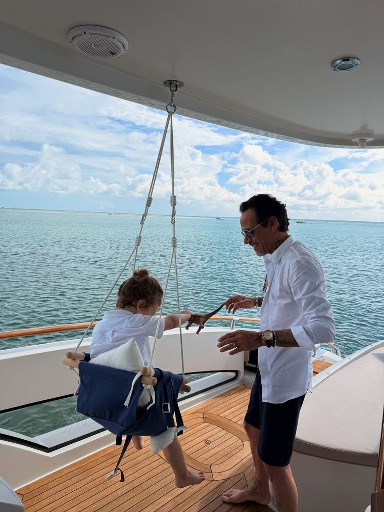 Marco, el primer hijo de la pareja, se prepara para su nuevo rol de hermano mayor.