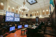 el peligroso juego de apostar al fracaso de mendoza