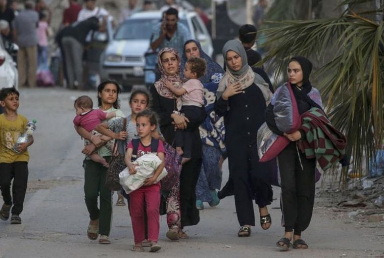 Un grupo desplazados de Gaza Foto: EPA