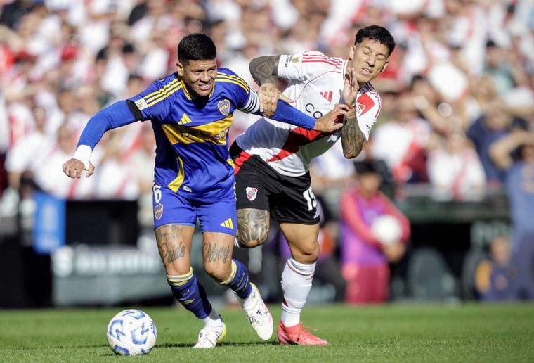 Un jugador de Barracas Central que fue compañero de Rojo imitó la actitud que tuvo el zurdo defensor de Boca y provocó a River en el Monumental. Foto: FotoBaires