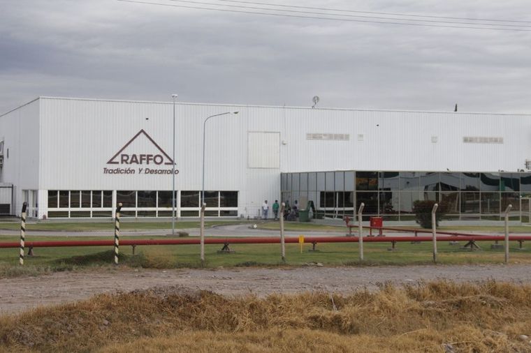 El gran productor Fachada del edificio del laboratorio Raffo en el predio de Monte Verde, San Juan. Foto: Tiempo de San Juan