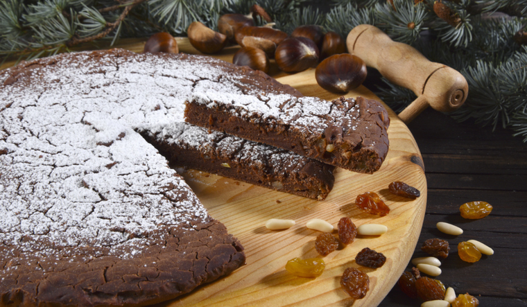 Descubre el encanto de la toscana con nuestra receta de castagnaccio Foto: Shutterstock