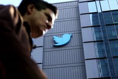 El icónico pájaro azul de Twitter fue bajado del edificio en 2022