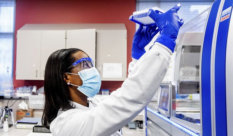 La Organización Mundial de la Salud estudia el coronavirus Mers. Foto: Efe.