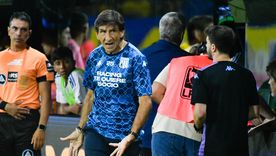 Gustavo Costas valoró el rendimiento de su equipo y apuntó contra el desarrollo del partido.