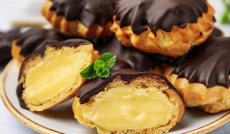 Receta de profiteroles crea elegancia en tu mesa Foto: Shutterstock