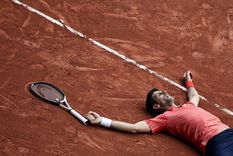 Djokovic celebra su tan ansiado título 23 en Grand Slam. Foto: EFE