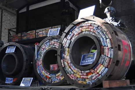 Las bobinas en las que acopiaban la droga en Bahía Blanca Foto: Gentileza