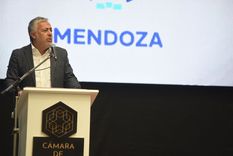 El gobernador Alfredo Cornejo participará de distintas actividades vinculadas a la promoción del vino en ambas ciudades europeas. El gobernador Alfredo Cornejo participará de distintas actividades vinculadas a la promoción del vino en ambas ciudades europeas.