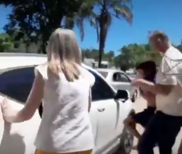 El padre de la menor cuenta con una denuncia en su contra por abuso sexual infantil.  Foto: captura de pantalla.