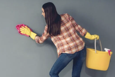 MDZol | Con sólo bicarbonato y agua, puedes remover las manchas de tu pared de forma fácil Foto: Shutterstock