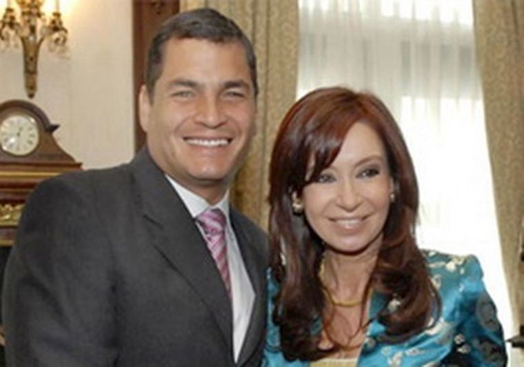 Correa sostuvo que nos contenta mucho el aplastante triunfo que logró el presidente Morales. Foto: Agencias