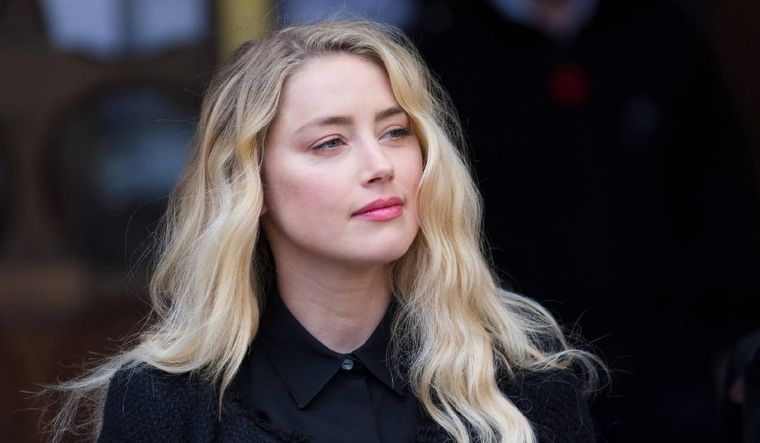 Amber Heard fue vista paseando por las calles de Madrid, su nuevo hogar. Foto: Archivo