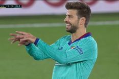el var le anulo un gol a messi y pique se pico