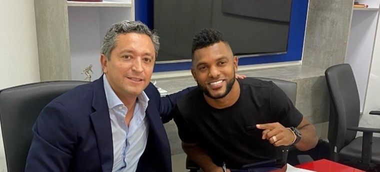 OléJuan Pablo Pachón, representante de Borja, no descartó la chance de que el delantero colombiano llegue a Boca. Foto: Olé. OléJuan Pablo Pachón, representante de Borja, no descartó la chance de que el delantero colombiano llegue a Boca. Foto: Olé.