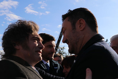 El ministro de Defensa, Luis Petri, junto al presidente Javier Milei Foto: X @luispetri