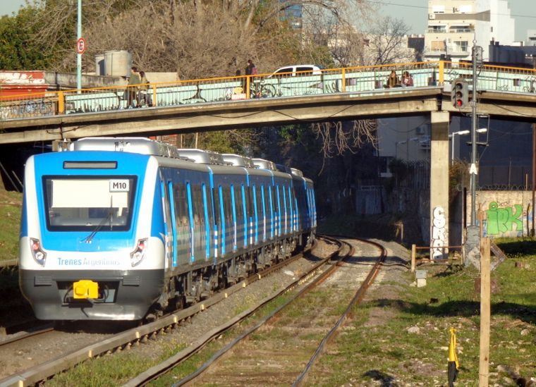 El Tren de Cercanías tendrá formaciones similares a las de la línea Mitre de la Ciudad Autónoma de Buenos Aires